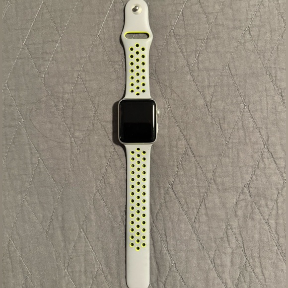 Apple Watch Series 2 ( Nike Version)